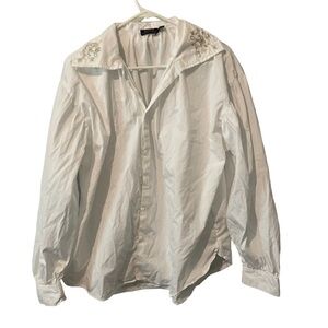 Polo Lauren Ralph white shirt with beautiful sleeves